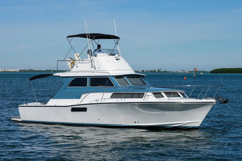 Slide: The Image of Bertram 38 - FIELD & SEA - - 50