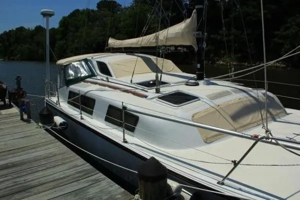 Slide: The Image of Gemini Performance Cruising 3200 1993 - 4