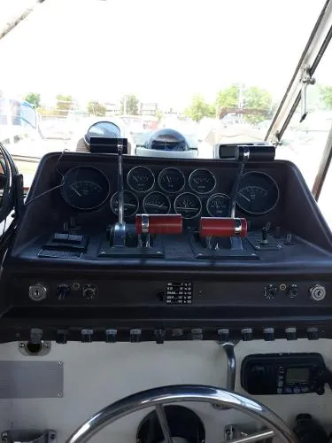 Slide: The Image of Chris-Craft 281 Catalina Express 1983 - 6