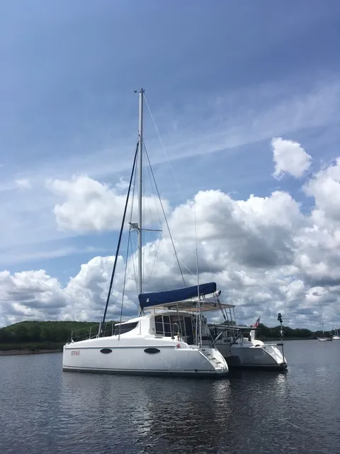 Slide: The Image of Fountaine Pajot Mahe 2008 - 2