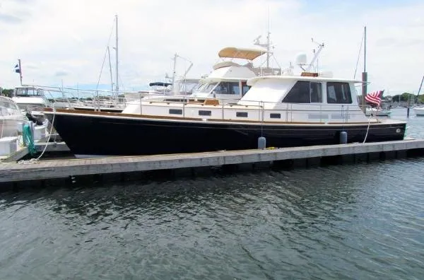 Slide: The Image of Grand Banks Eastbay SX 2004 - 1