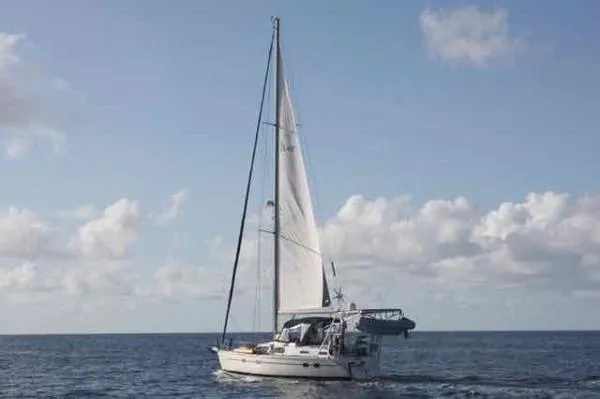 Slide: The Image of Hunter 42 Passage 1997 - 0