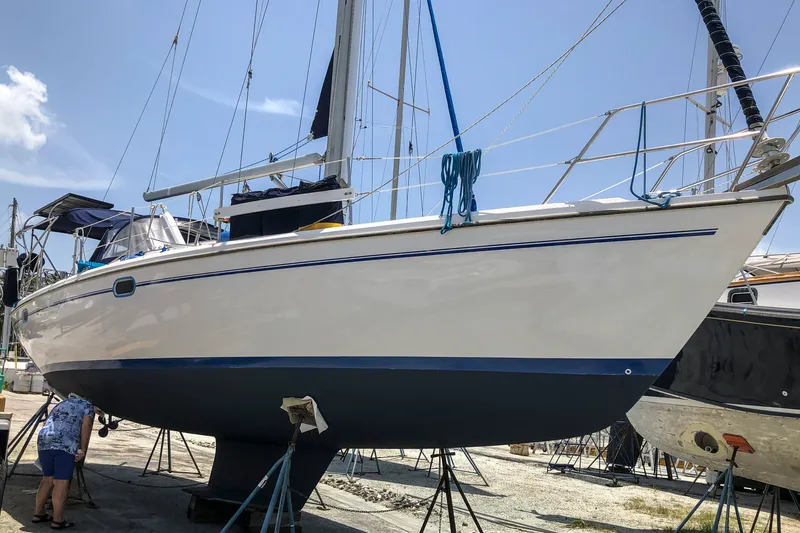 Slide: The Image of Catalina 36 MkII 2000 - 1
