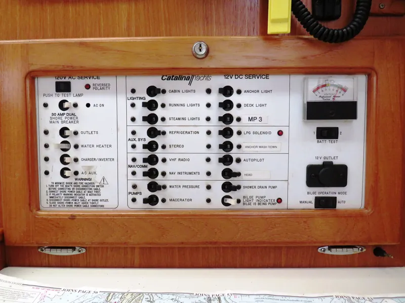 Slide: The Image of Catalina 36 MkII 2000 - 10
