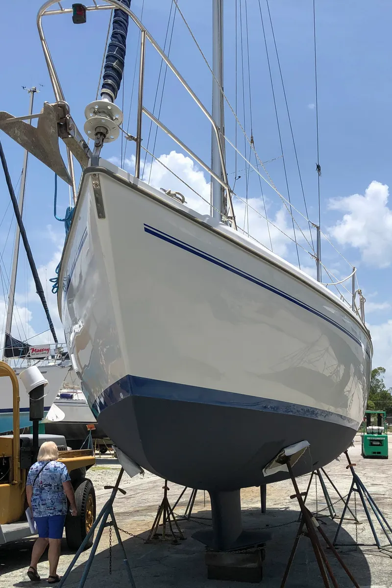 Slide: The Image of Catalina 36 MkII 2000 - 2