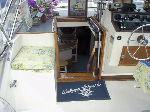 Slide: The Image of Chris-Craft 381 1984 - 7