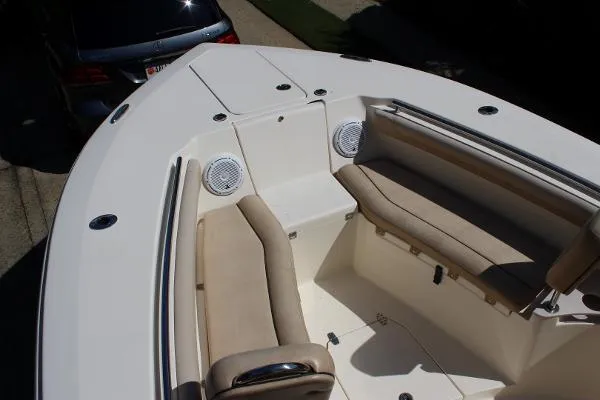 Slide: The Image of Scout 255 LXF 2015 - 11