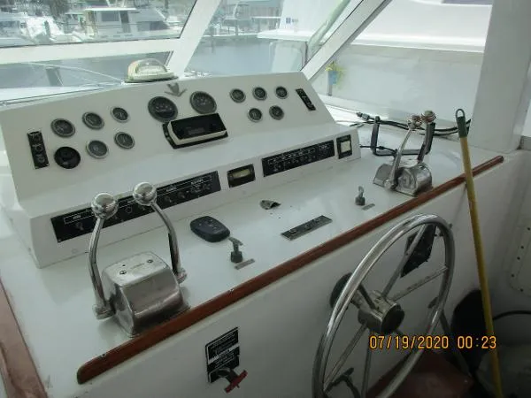 Slide: The Image of Bertram Motor Yacht 1980 - 6