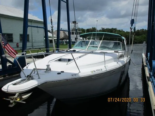 Slide: The Image of Sea Ray 370 Sundancer 1992 - 0