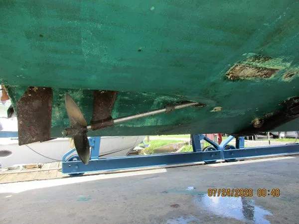 Slide: The Image of Sea Ray 370 Sundancer 1992 - 10