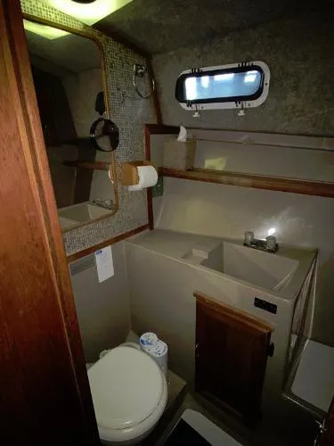 Slide: The Image of Bayliner Motoryacht 1984 - 8