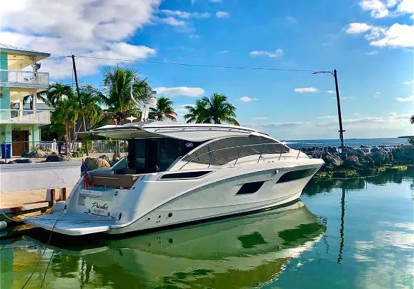 Slide: The Image of Sea Ray Sundancer 400 2017 - 0