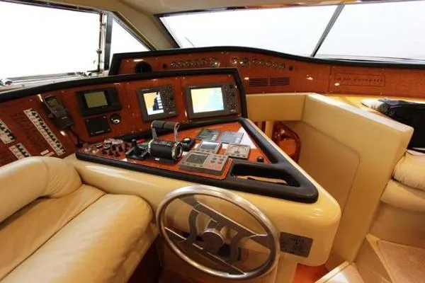 Slide: The Image of Ferretti 620 2003 - 5