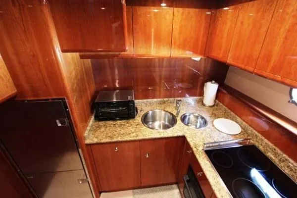 Slide: The Image of Ferretti 620 2003 - 7