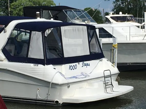 Slide: The Image of Sea Ray 400 Express Cruiser 1993 - 3