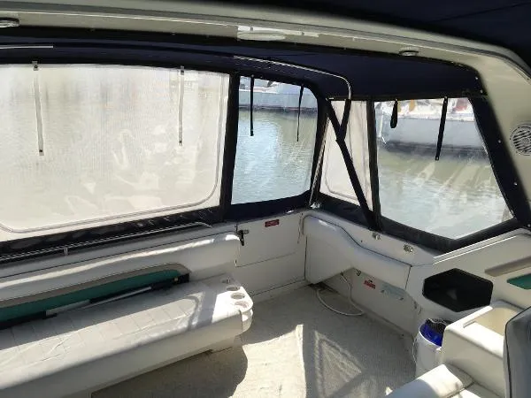 Slide: The Image of Sea Ray 400 Express Cruiser 1993 - 5