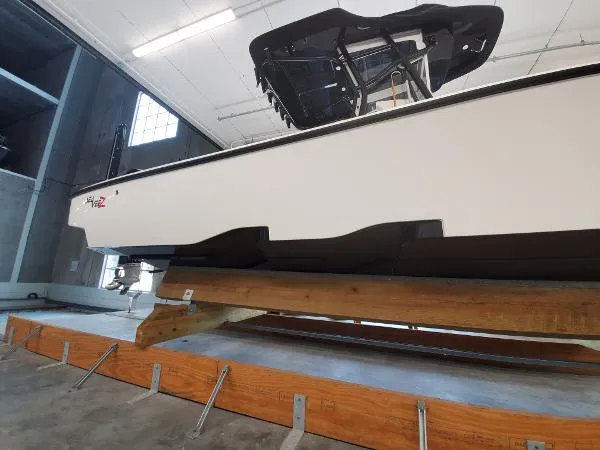 Slide: The Image of SeaVee 270z with Second Station 2016 - 7