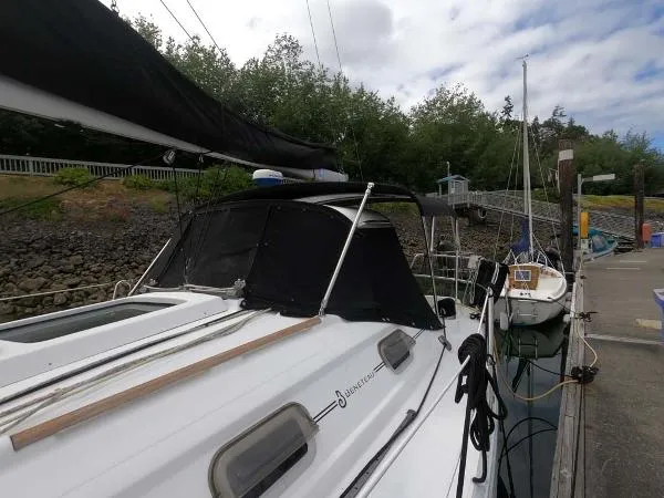 Slide: The Image of Beneteau 311 2000 - 4
