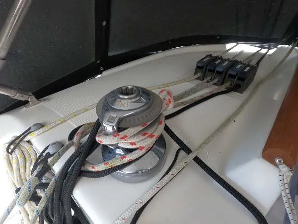 Slide: The Image of Beneteau 311 2000 - 5