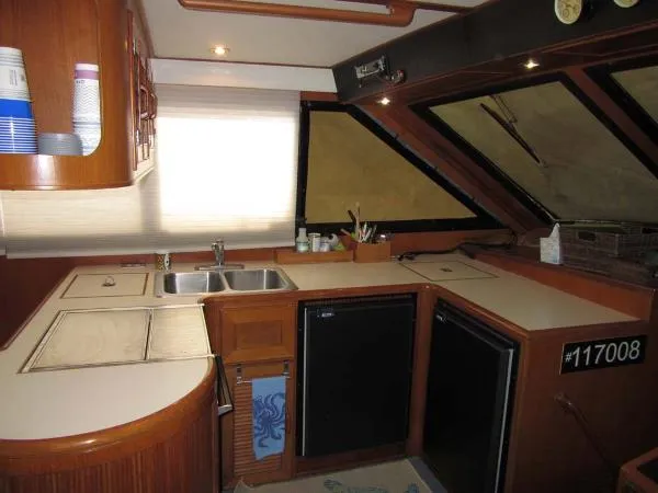 Slide: The Image of Hi-Star Flybridge Convertible 1988 - 4