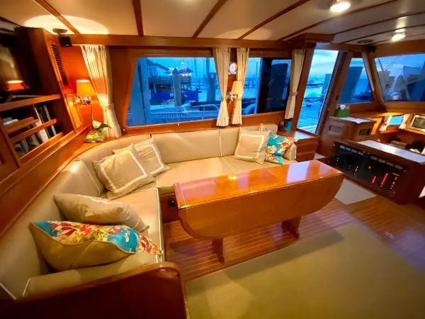 Slide: The Image of Lyman-Morse 52 Motoryacht 1994 - 5