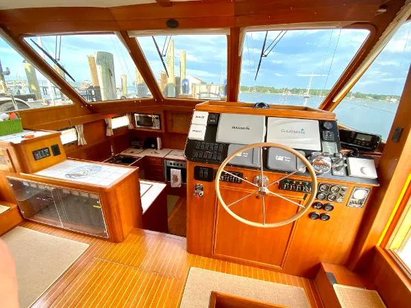 Slide: The Image of Lyman-Morse 52 Motoryacht 1994 - 6