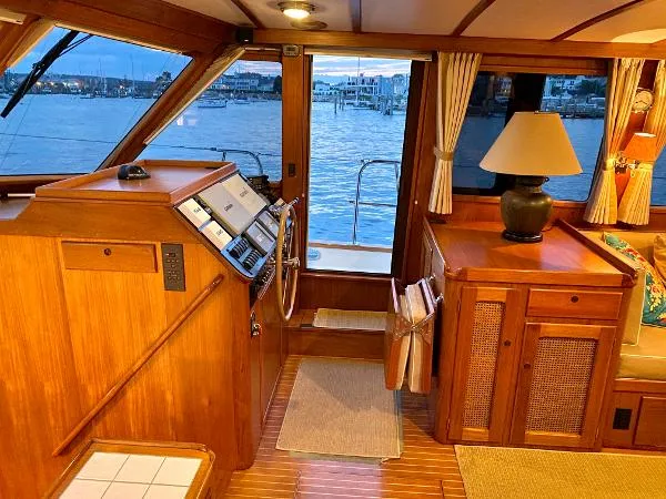 Slide: The Image of Lyman-Morse 52 Motoryacht 1994 - 9