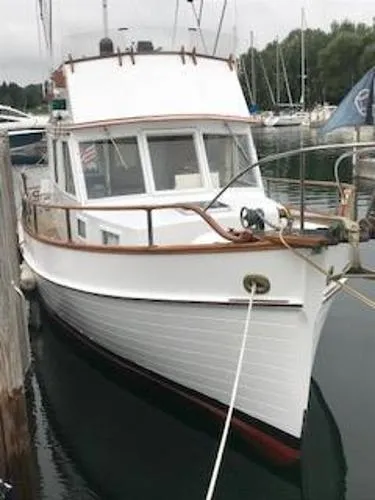 Slide: The Image of Grand Banks 32 Sedan 1977 - 1