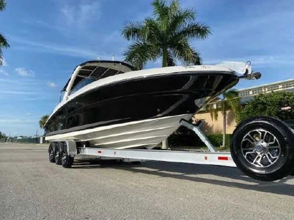 Slide: The Image of Sea Ray 300 SLX 2013 - 7