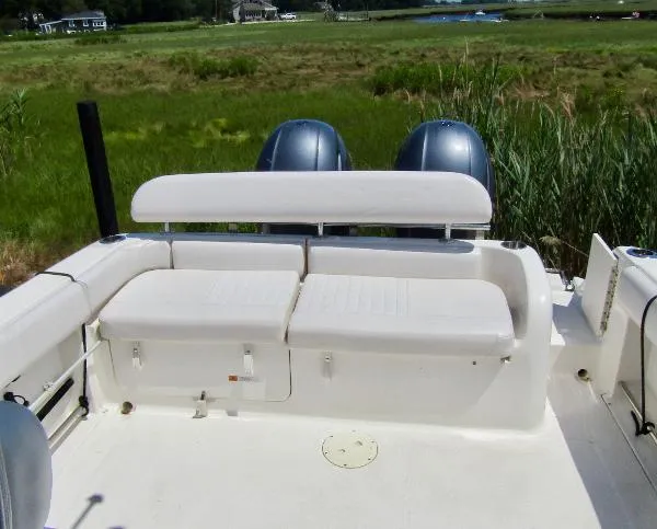 Slide: The Image of Robalo 265 Cuddy Cabin 2016 - 10