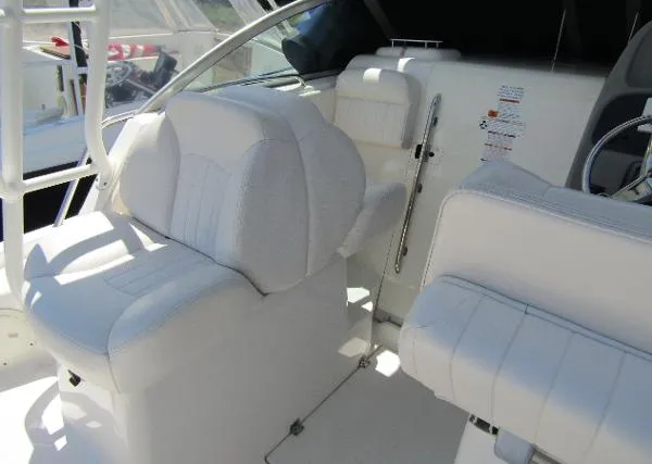 Slide: The Image of Robalo 265 Cuddy Cabin 2016 - 6