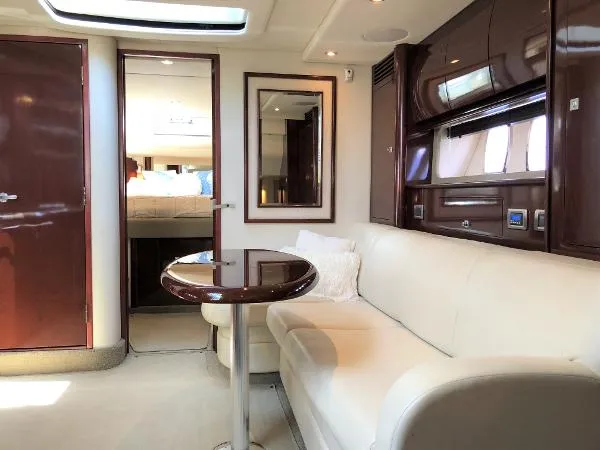 Slide: The Image of Sea Ray 40 Sundancer 2008 - 9