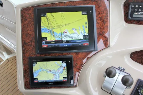 Slide: The Image of Sea Ray 580 Super Sun Sport 2000 - 4