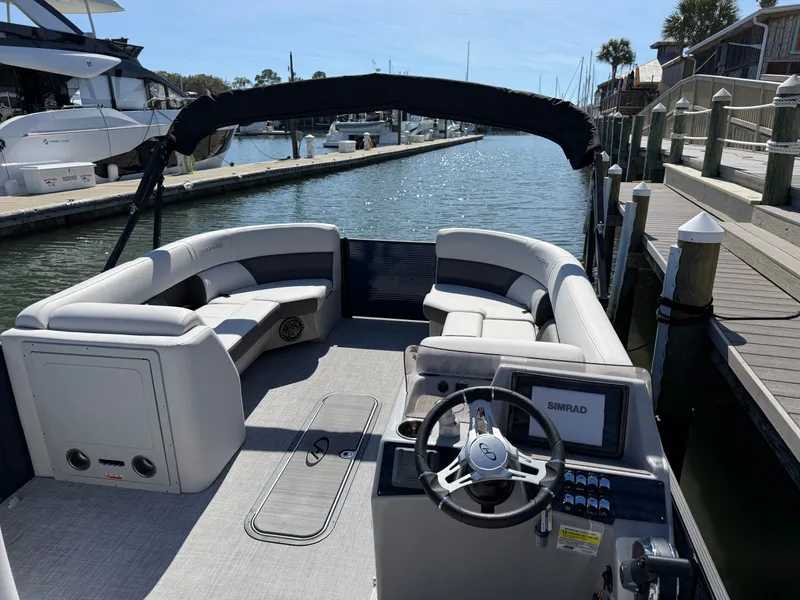 Slide: The Image of Harris Cruiser 230 2023 - 16