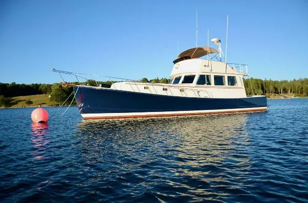 Slide: The Image of Jarvis Newman Flybridge Motoryacht 1987 - 4