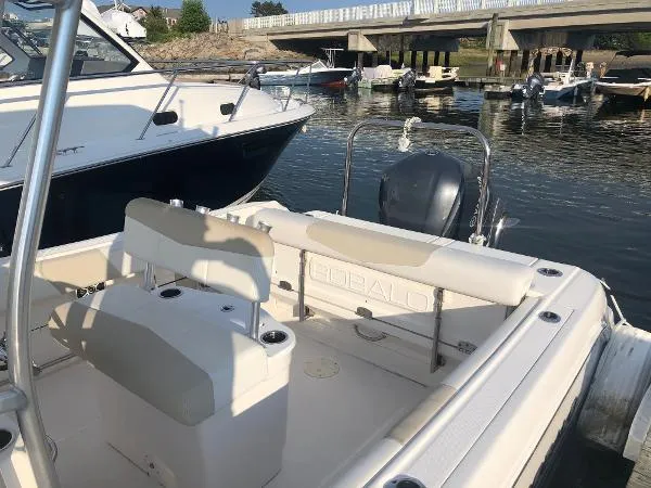 Slide: The Image of Robalo R242 Center Console 2015 - 4