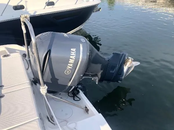 Slide: The Image of Robalo R242 Center Console 2015 - 5