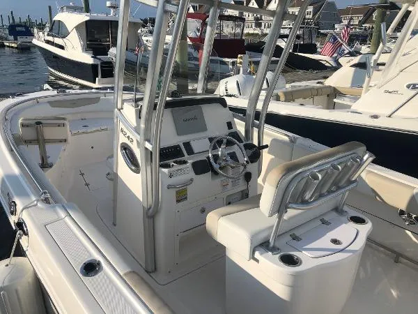 Slide: The Image of Robalo R242 Center Console 2015 - 6