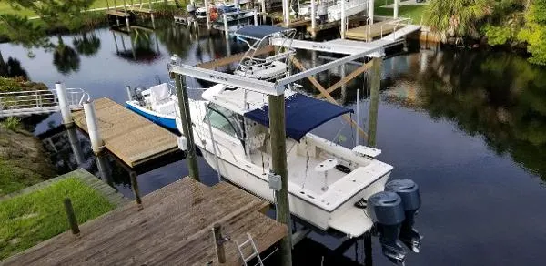 Slide: The Image of Parker Marine 2510 XL Walkaround 2007 - 1
