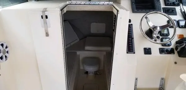 Slide: The Image of Parker Marine 2510 XL Walkaround 2007 - 2