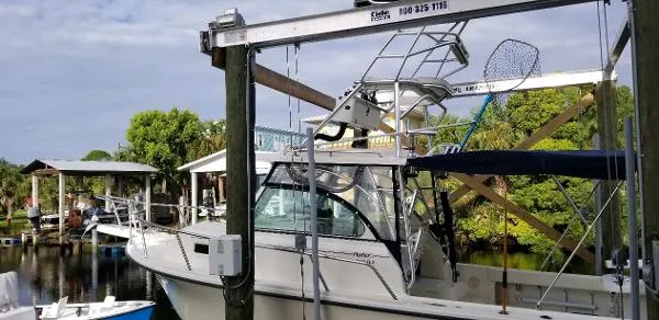 Slide: The Image of Parker Marine 2510 XL Walkaround 2007 - 9
