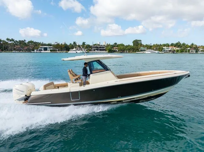 The Image of 2022 Chris-craft Catalina 30 - Image 1 - 1