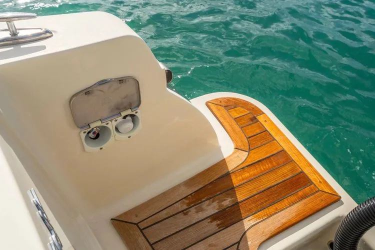 Slide: The Image of 2022 Chris-craft Catalina 30 - Image 11 - 11