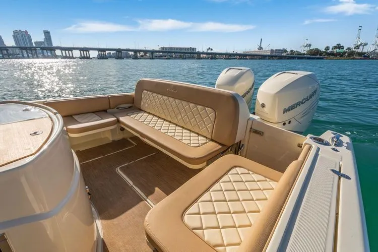 Slide: The Image of 2022 Chris-craft Catalina 30 - Image 14 - 14