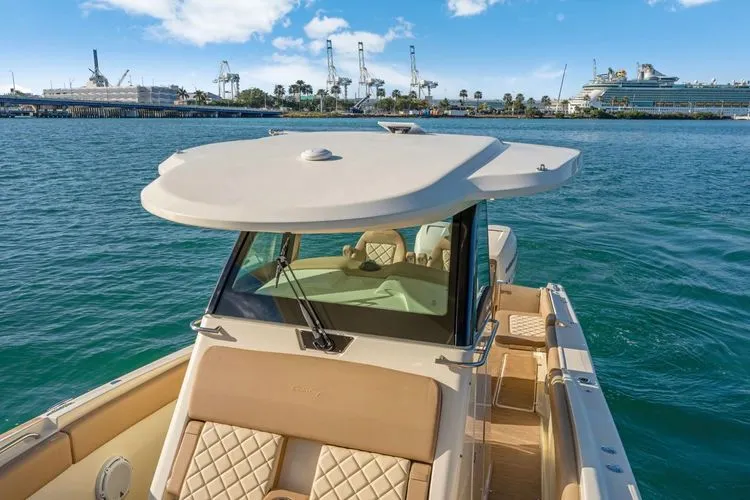 Slide: The Image of 2022 Chris-craft Catalina 30 - Image 40 - 40