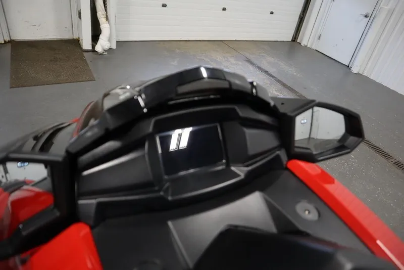 Slide: The Image of 2026 Yamaha WaveRunner VX Deluxe dashboard in a garage setting. - 10