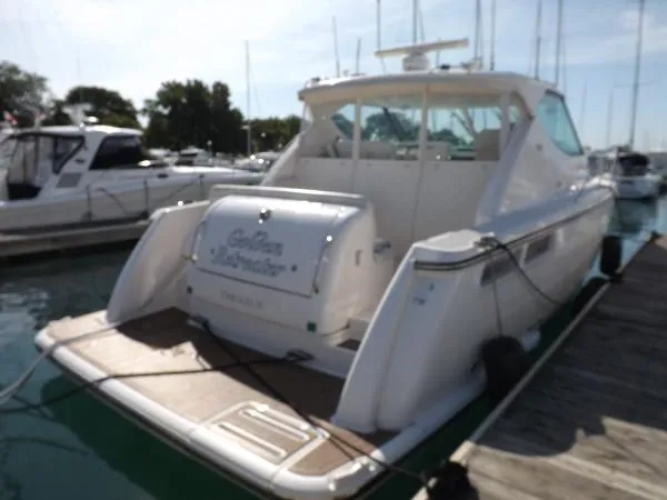 Slide: The Image of Tiara 3900 Sovran 2008 - 1