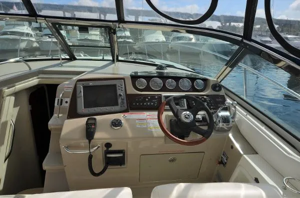 Slide: The Image of Sea Ray 350 Sundancer 2008 - 10
