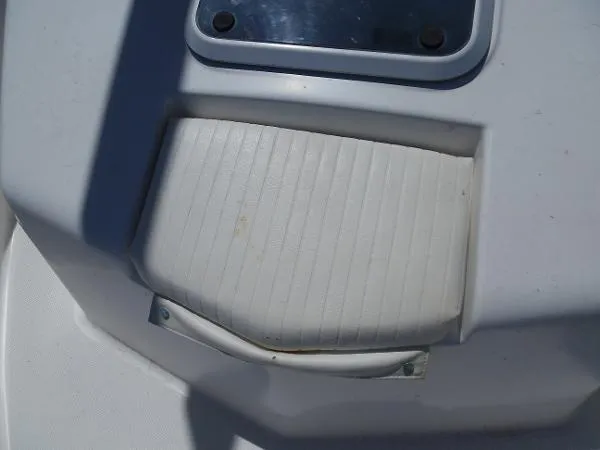 Slide: The Image of Robalo 2440 Walkaround 1994 - 9