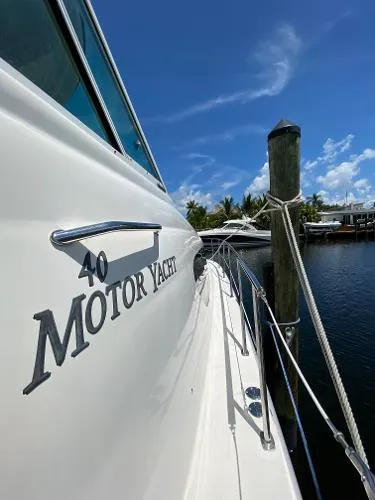 Slide: The Image of Sea Ray 40 Motor Yacht 2007 - 11